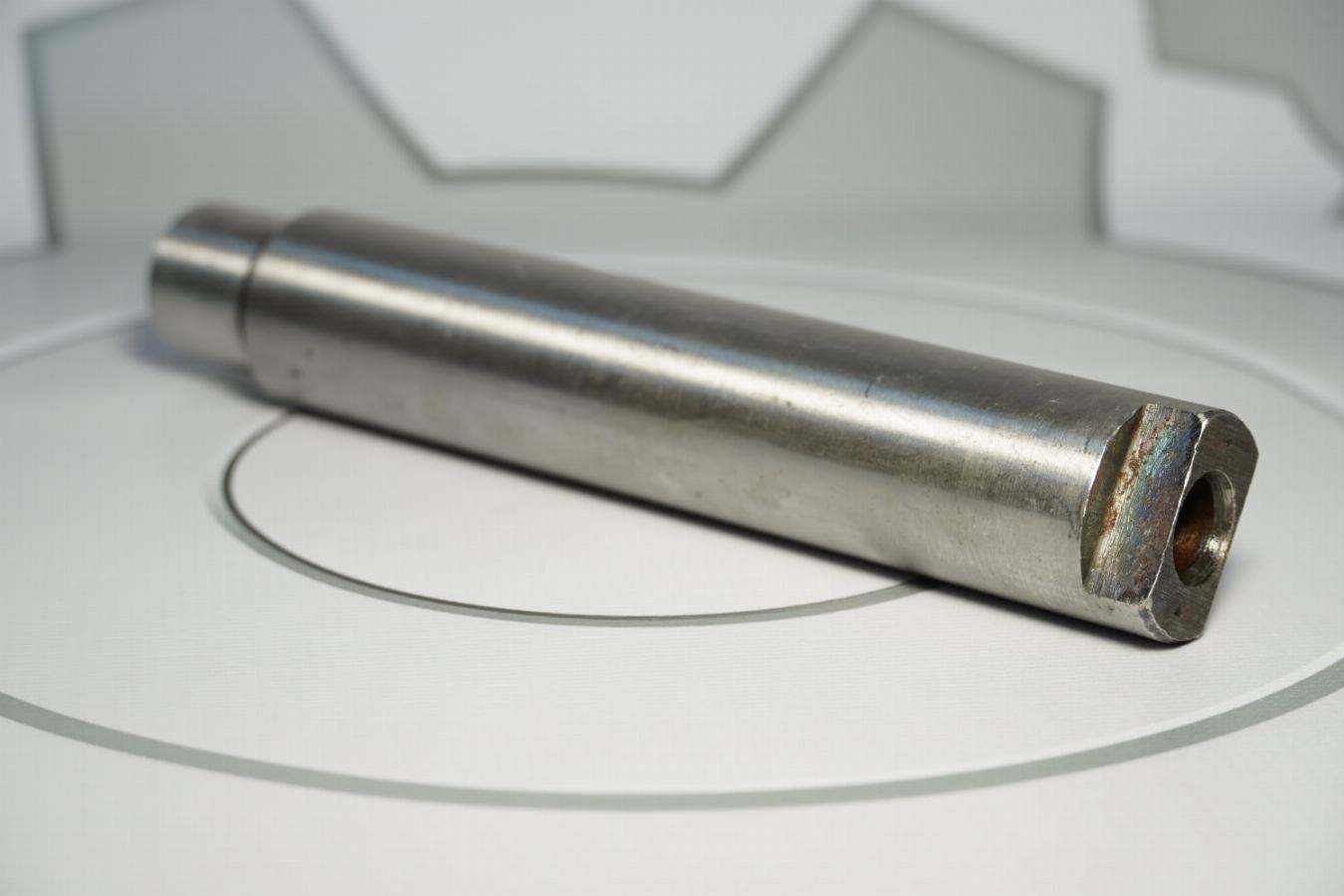 Ось блока шестеpен заднего хода ЯМЗ 236-1701092