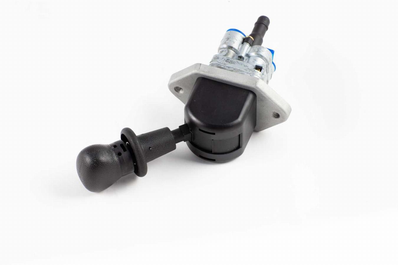 Кран ручного тормоза в кабине 3 выхода Shaanxi F3000 DZ93189360061