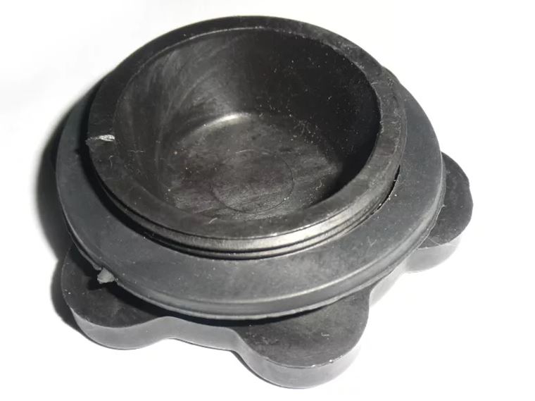 Крышка горловины маслозаливной КАМАЗ 5320-1311103