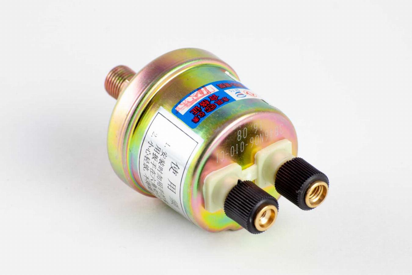 Датчик давления масла D-10mm Е-2 дв.Cummins ISBe/ISDe DongFeng 3846N06010